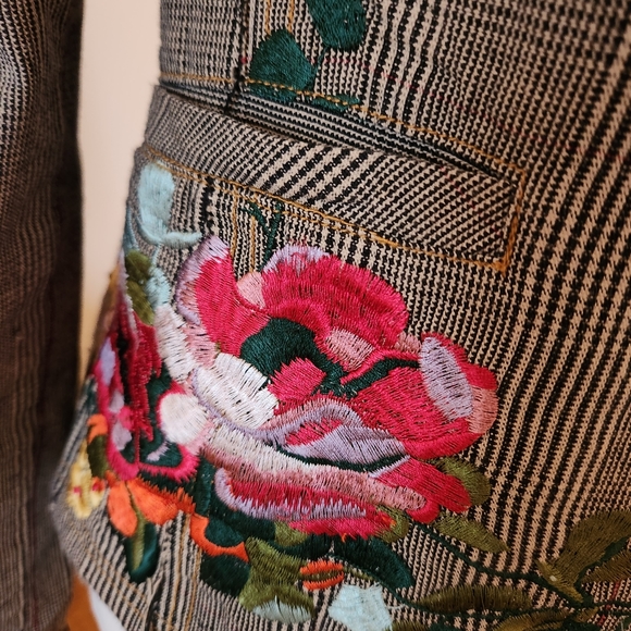 PAPARAZZI EMBROIDERED JACKET BLAZER - Picture 3 of 8